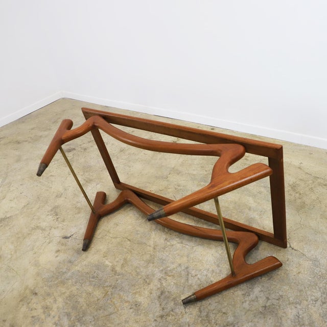 Eugenio Escudero 1950s Amazing Floating Coffee Table Attributed to Eugenio Escudero For Sale - Image 4 of 5