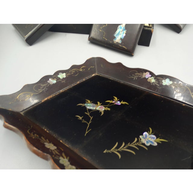 Late 19th Century 19th-Century Chinese Export Papier-Mâché Games Box For Sale - Image 5 of 11