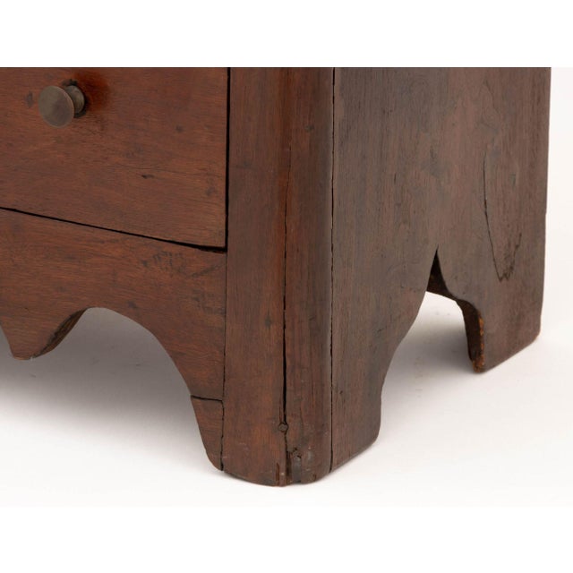 19th Century Georgian Dark Stained Oak Diminutive Chest of Three Drawers For Sale - Image 5 of 8