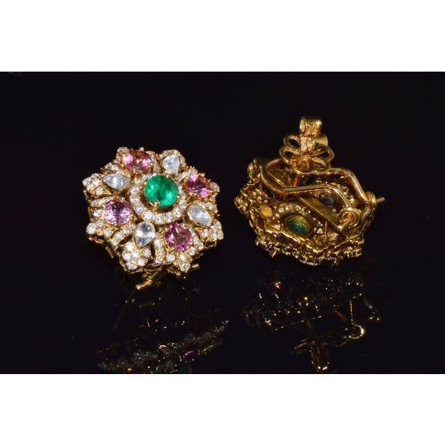 Late 20th Century Natural 4.89cts Diamond, Emerald & Pink Tourmaline 18k Gold Floral Earrings, Pair For Sale - Image 4 of 12
