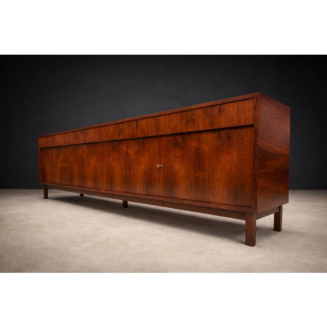 Brazilian Modern Credenza in Brazilian Rosewood by Celina, Brazil, 1960s - Lot 707A For Sale In New York - Image 6 of 13