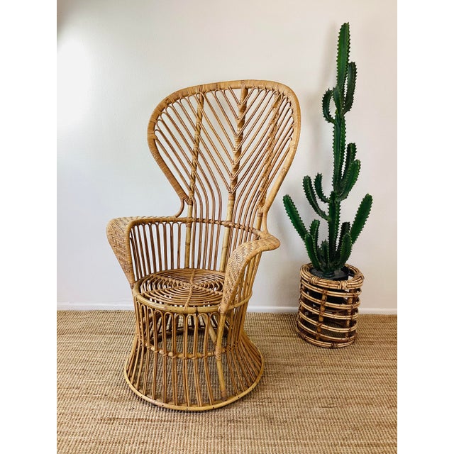 Mid-Century Modern Vintage 1960s Rattan Italian Modern Peacock Chair Gio Ponti Style For Sale - Image 3 of 12
