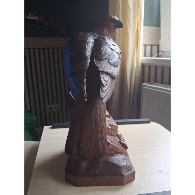 Brienz Swiss Woodcarvers, Eagle Sculpture, 1920s, Glass and Wood For Sale - Image 10 of 18