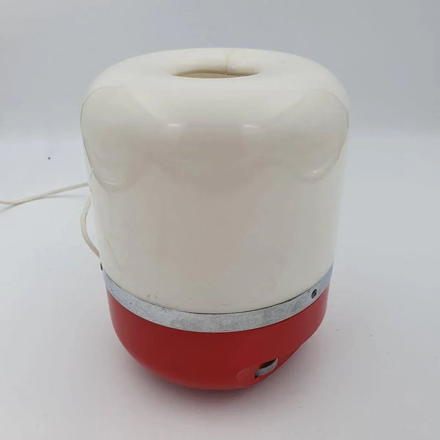 Red Vintage Red and White Radio Lamp by Adriano Rampoldi for Europhon For Sale - Image 8 of 11
