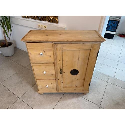 Rustic Farmhouse Bread Buffet, 1890s For Sale - Image 11 of 14