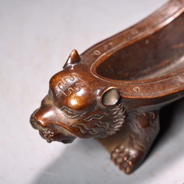 Late 19th Century Asian Bronze Double Tiger Head Herb Grinder With Pestle For Sale - Image 9 of 9