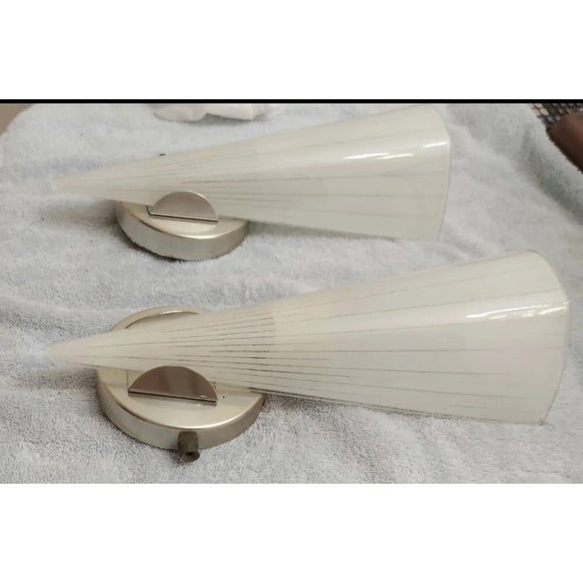 Gerald Thurston Mid-Century Lightolier Wall Sconces, Gold White and Clear - a Pair For Sale - Image 4 of 4