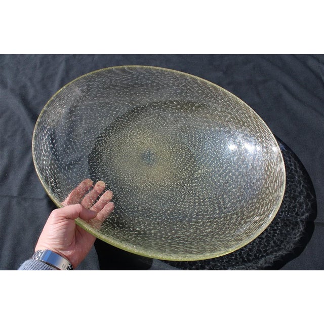 Large Gold Dust Concave Plate from Seguso Vetri d'Arte, 1950s For Sale - Image 4 of 13
