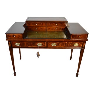 1960s Vintage Hekman Carlton House Flame Mahogany & Leather Top Writing Desk For Sale