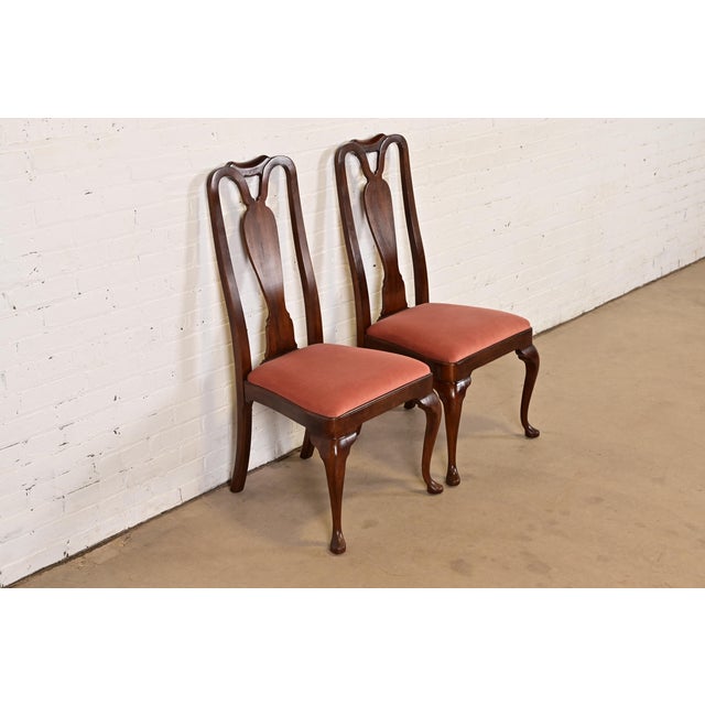 Henredon Henredon Queen Anne Solid Mahogany Side Chairs or Dining Chairs, Pair For Sale - Image 4 of 13