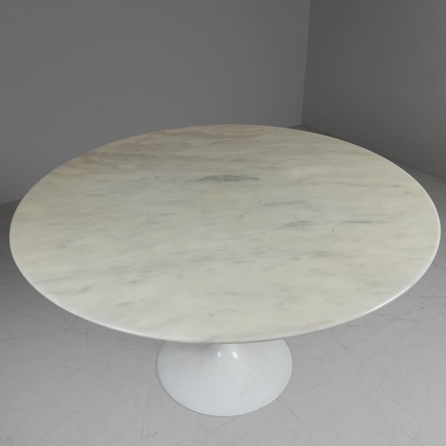 1970s Tulip Table in Marble by Eero Saarinen for Knoll, 1970s For Sale - Image 5 of 9