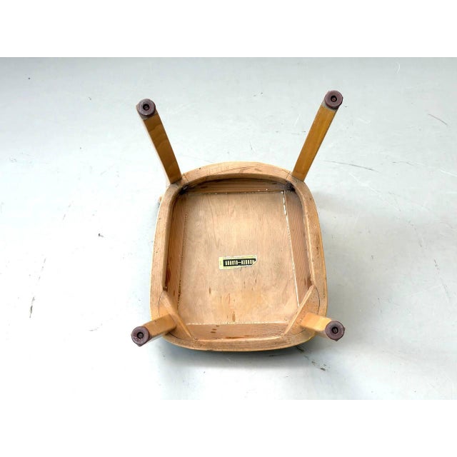 Original horgen-glarus children's chair made of solid beechwood in a timeless swiss design. The harmoniously rounded seat,...