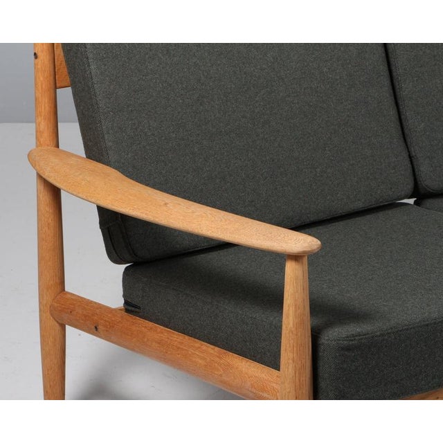 3-Seater Sofa in Oak and Wool attributed to Grete Jalk, 1960s For Sale - Image 6 of 10