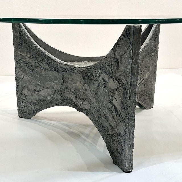 Metal Brutalist Round Coffee Table in Cast Aluminium with Glass Illuminated, 1970s For Sale - Image 7 of 16