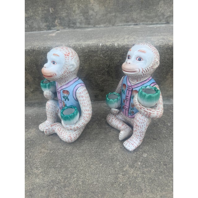 This is the only matching pair out here! No chips. Great for bookcases, mantels or guest bath.