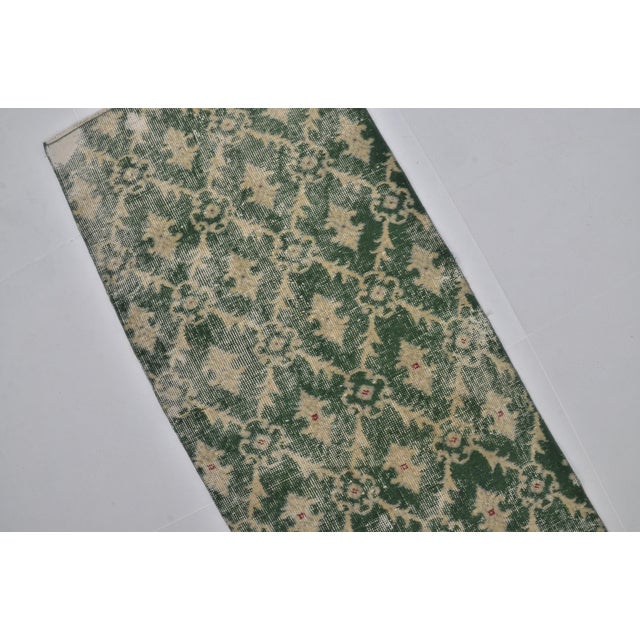 1960s Turkish Green Geometric Rug For Sale In Phoenix - Image 6 of 10