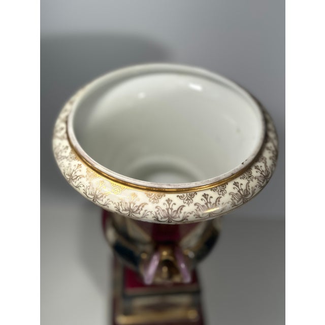 19th Century Large Royal Vienna Porcelain Urn. For Sale - Image 9 of 14