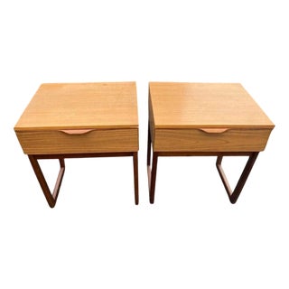 Vintage Nightstands in Wood, Set of 2 For Sale