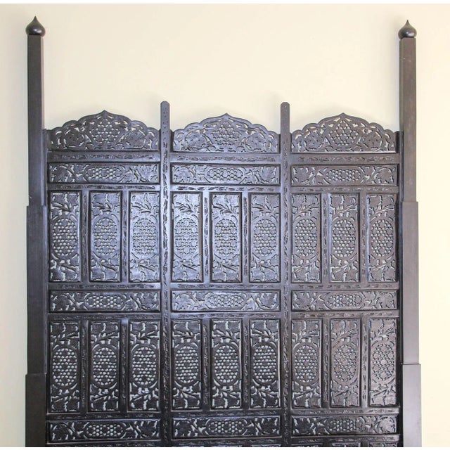 Wood Hand-Carved Indo-Portuguese Moorish Queen Four-Poster Bed, India, 2000 For Sale - Image 7 of 14