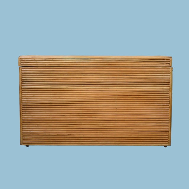 1960s Split Rattan Storage Trunk For Sale - Image 4 of 5