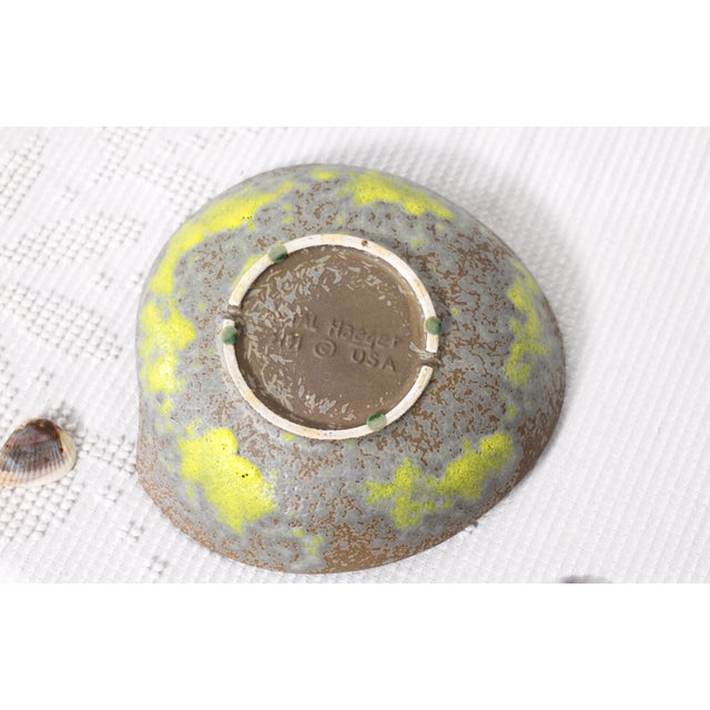 MCM Ceramic Haeger Earth Wrap Bowl in Lemon Peel From the 1970s For Sale - Image 10 of 10
