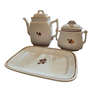 Three Tea Leaf Pattern 19th Century Meakin Ironstone Pieces
