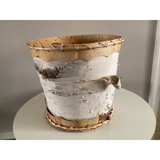 Large Birchbark Wastebasket in the Style of Baskets Made by Native American Arts and Crafts For Sale - Image 13 of 15