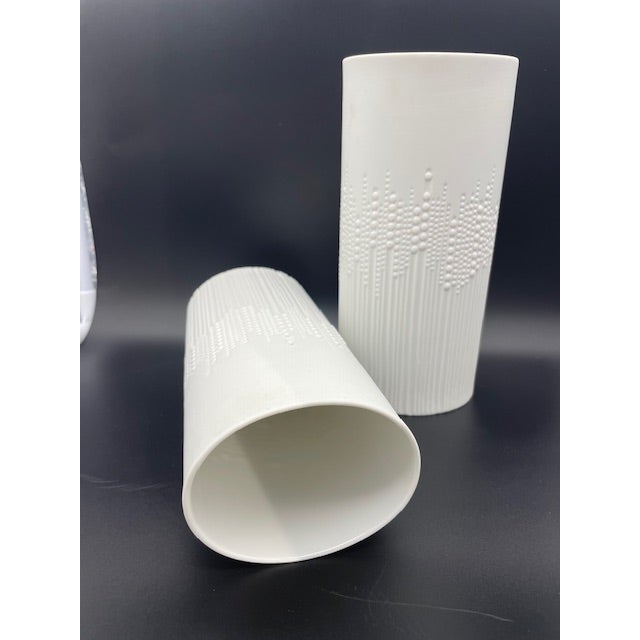 Ceramic Vintage 1970s Rosenthal White Vases Signed by Tapio Wirkala - a Pair For Sale - Image 7 of 9