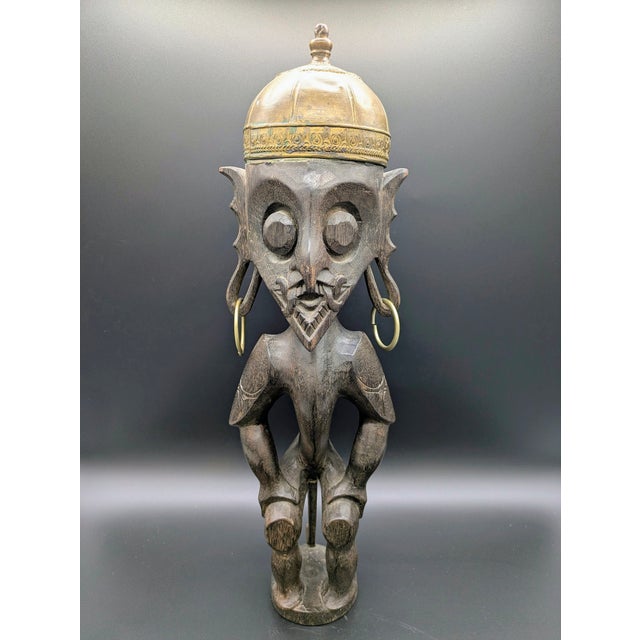 1940s-1950s Dayak Bahau Ancestral/Guardian Statue: Borneo For Sale - Image 4 of 9