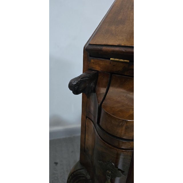 Queen Anne Burr Walnut Bureau For Sale - Image 5 of 15