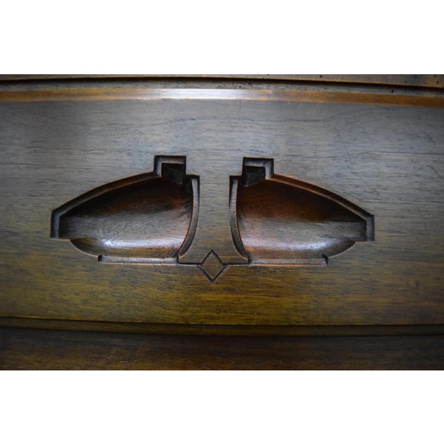 Italian Walnut Buffet from Giacomo Cometti, 1920 For Sale - Image 4 of 9