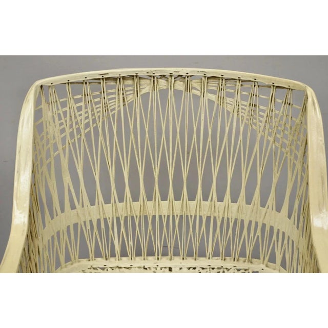 Woodard Furniture Co. Vintage Russell Woodard Style Woven Spun Fiberglass Chair For Sale - Image 4 of 11