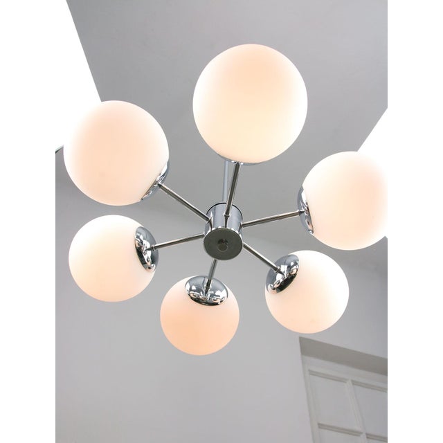 Space Age Italian Sputnik Chrome and Opaline Chandelier, 1970s For Sale - Image 4 of 18