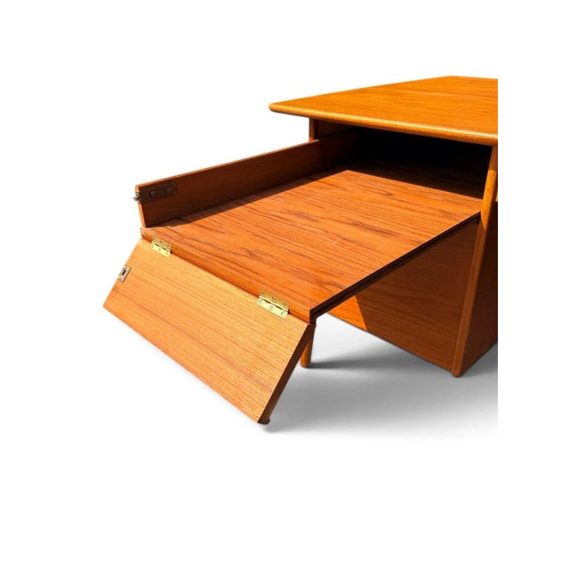 Svend Aage Madsen Executive Teak Desk | Sigurd Hansens Møbelfabrik | Made in Denmark | C. 1960s For Sale - Image 10 of 15