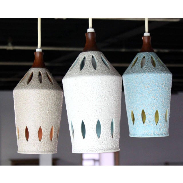 大特価!! Pottery Pierced Glazed Colored Triple Ceramic Pendant Shades アクセサリー