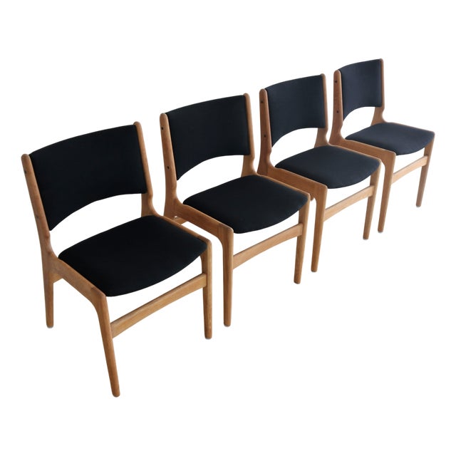 Vintage Dining Chairs in Oak, 1960s, Set of 4 For Sale