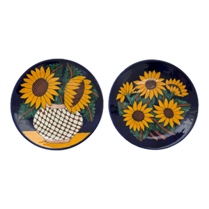 Late 20th Century Mexican Sunflower Wall Plates, a Pair