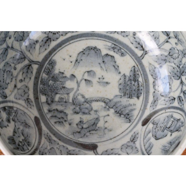 This very unusual and "RARE" Arita Ware Bowl boasts an uncommon design that adds a a creative or unique touch to any...