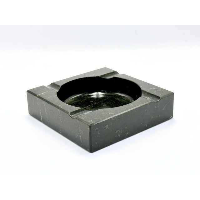 Large Art Deco German Marble Ashtray, 1930s, in Very Good conditions. Designed 1920 to 1949