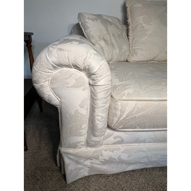 Kroehler Vintage Kroehler Rolled Arm Damask Skirted Sofa in Othello Natural For Sale - Image 4 of 12