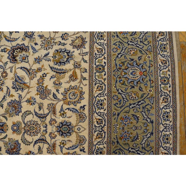 Ivory 1940s Ivory Floral Antique Persian Formal Kashan Carpet 10' X 16' Knotted Pile Wool Rug For Sale - Image 8 of 12
