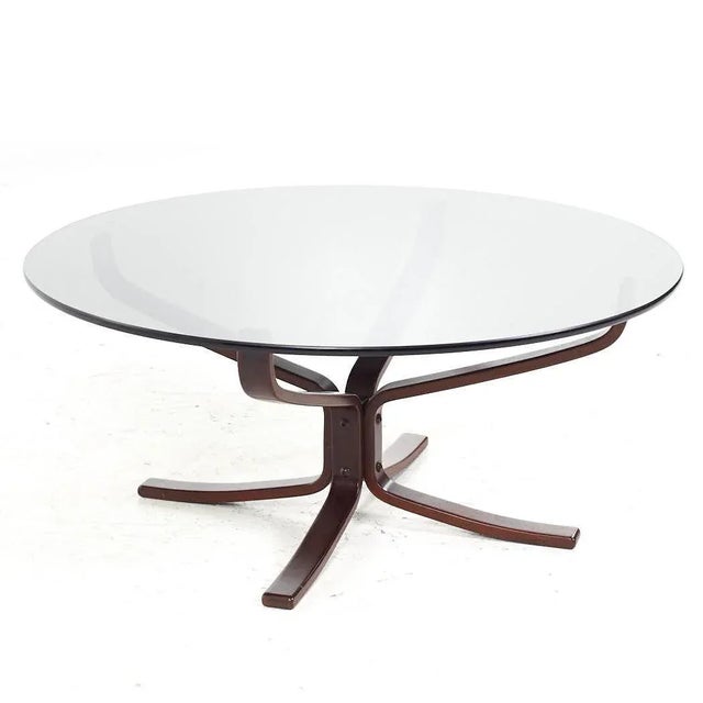 Mid 20th Century Sigurd Ressell for Vatne Mobler Mid Century Danish Round Coffee Table For Sale - Image 5 of 7