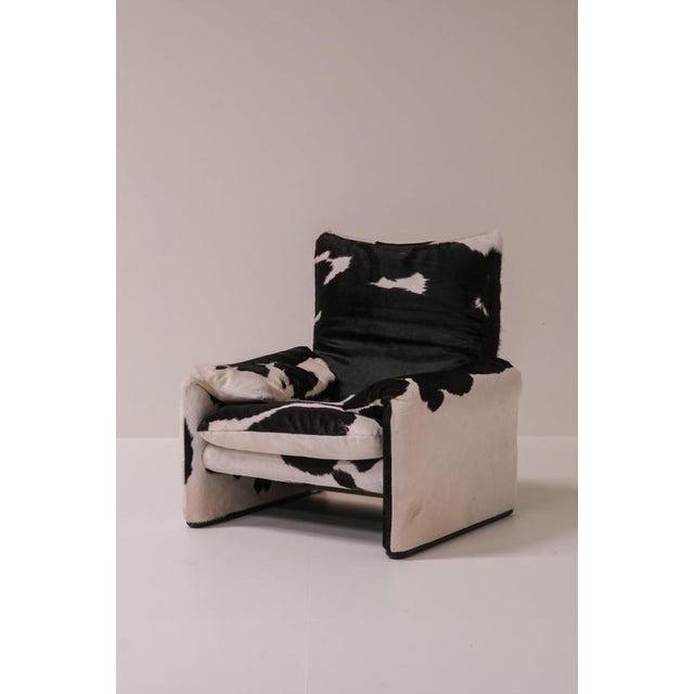 Maralunga Armchair by Vico Magistretti for Cassina, Italy, 1970s attributed to Vico Magistretti For Sale - Image 3 of 15