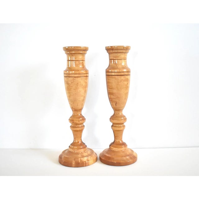 Rustic Pair of Vintage Turned Wood Bird's Eye Maple Candlesticks For Sale - Image 3 of 6