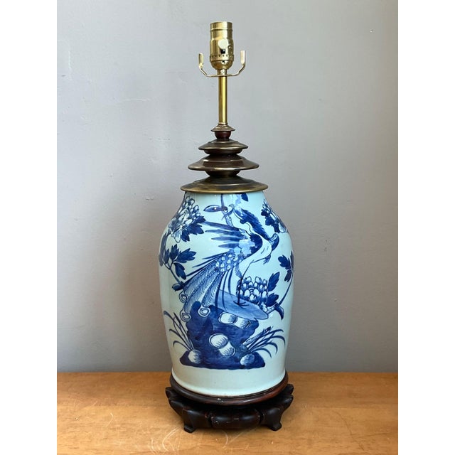 Wood Vintage Blue and White Ceramic Table Lamp For Sale - Image 7 of 14