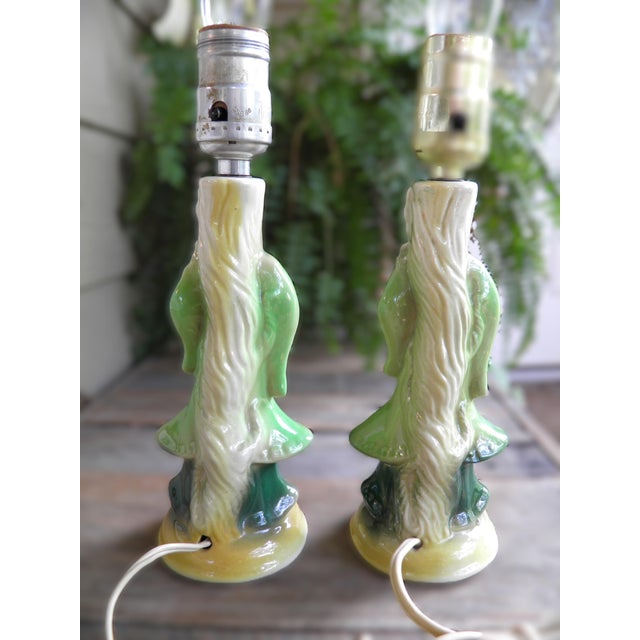 Asian Vintage Shawnee Asian Figural Side Table Boudoir Lamps Ceramic Work - Set of 2 For Sale - Image 3 of 10
