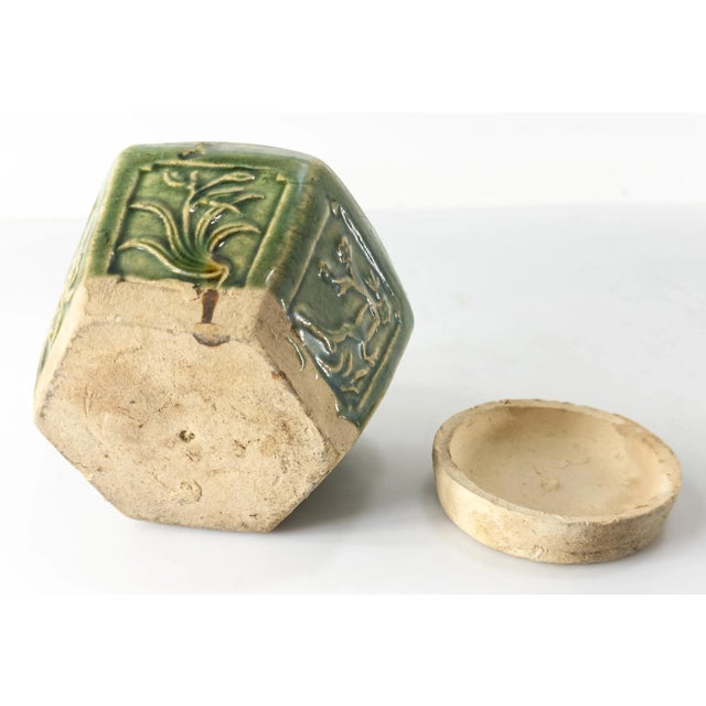 Ceramic Early 20th Century Chinese Chinoiserie Celadon Jade Green Glazed Ginger Jar For Sale - Image 7 of 8