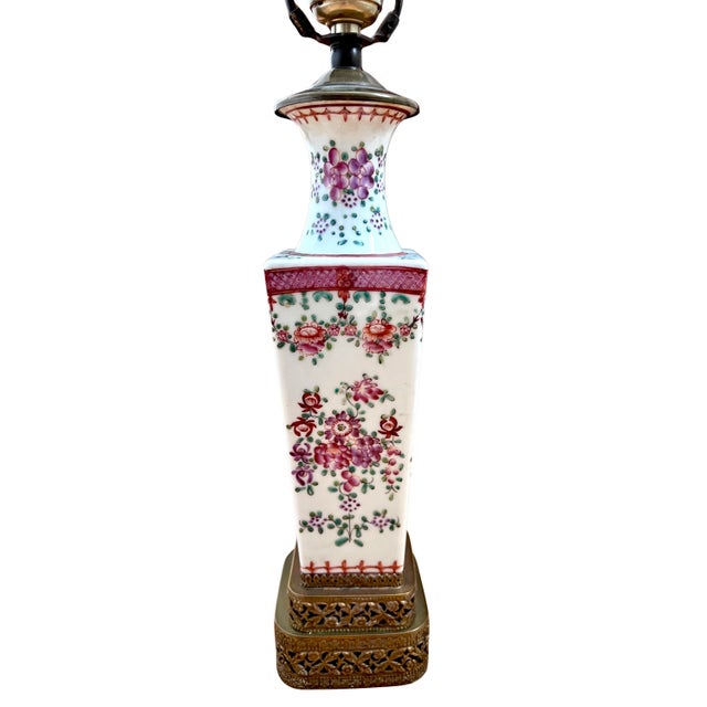 Rose 1900 Chinese Vase Lamps Canton Famille Rose Porcelain Late Qing Early Republic - a Pair For Sale - Image 8 of 10