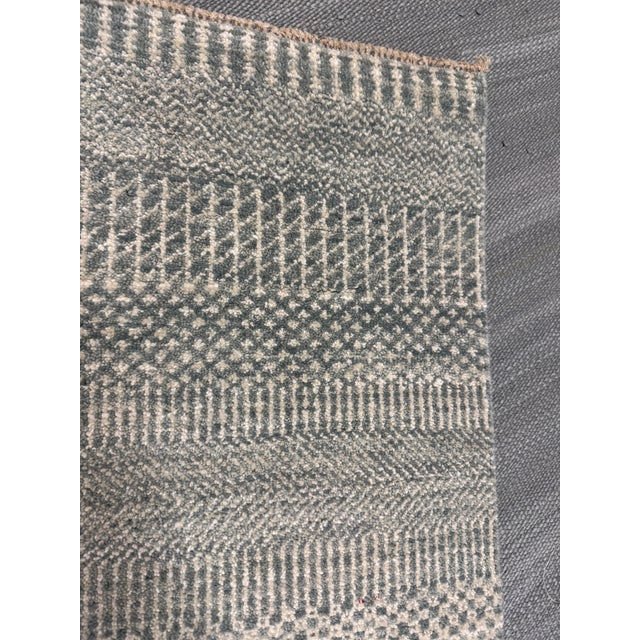 3ft 1in × 5ft 2in Flat Weave Area Rug For Sale - Image 11 of 12