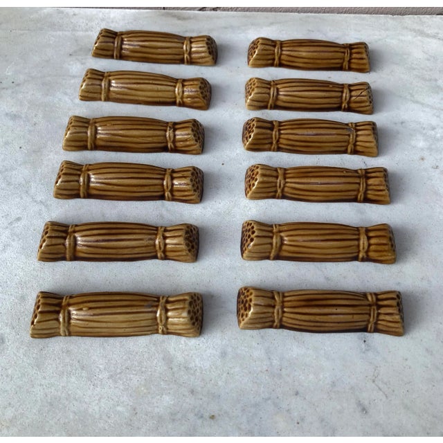 1950s Set of 12 Straw Bundle Majolica Knife Rests Vallauris, Circa 1950 For Sale - Image 5 of 5